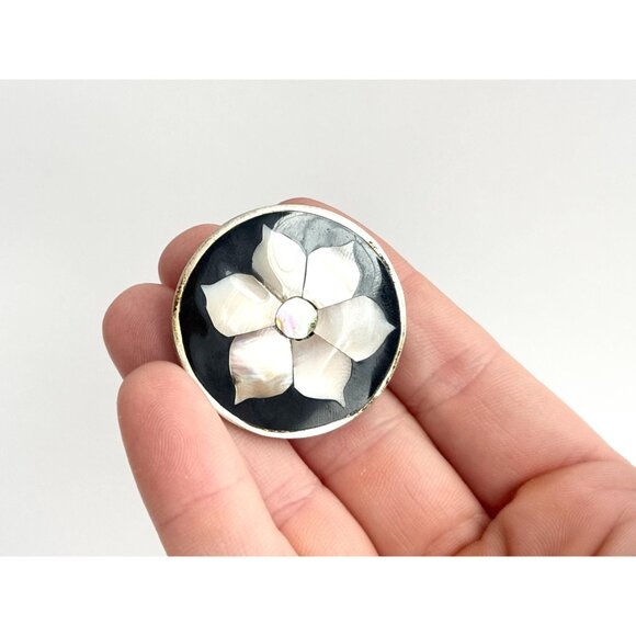 Hecho De Mexico Silver T Mother of Pearl | Abalone Inlaid Floral Vintage Brooch - Picture 5 of 9